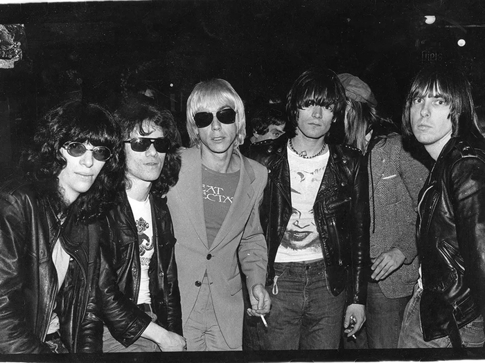 The Ramones � ���� ��� � ����� CBGB, 1976.
