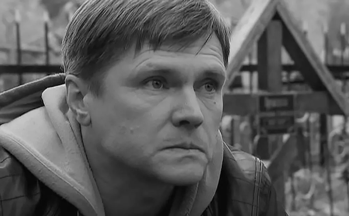 Причиной смерти называют онкологию.