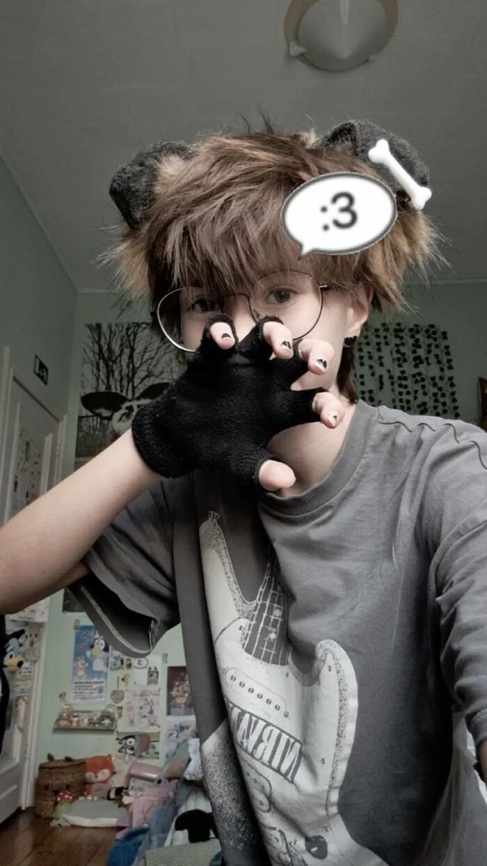 ����� ���