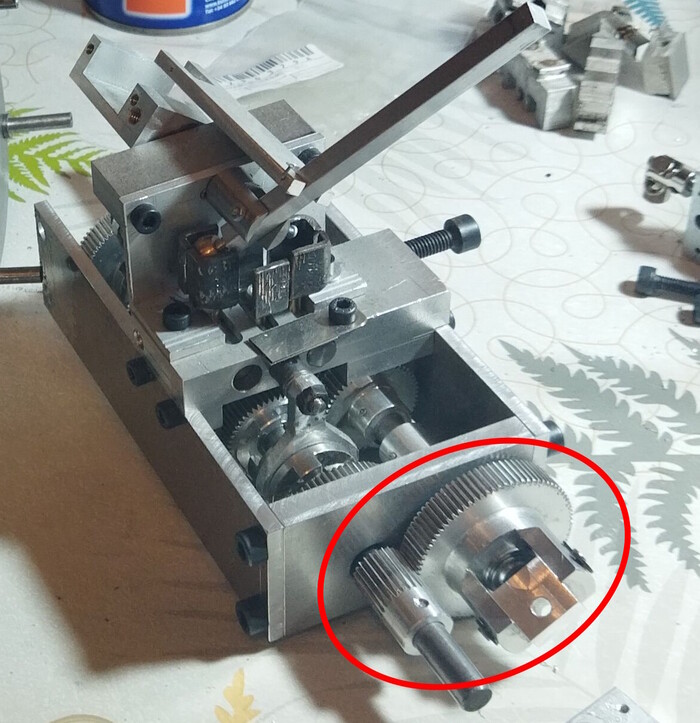 ��� ��� � � �� ���� ���� ������� �����-�� �������