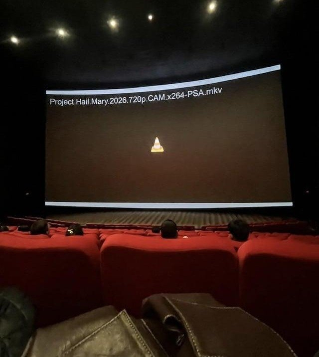 Небольшая заминка в кинотеатре