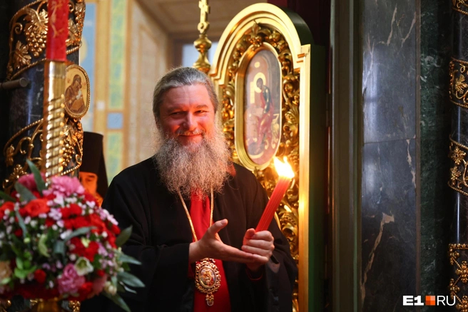 ������� �������� ��������� ��������: ��������� �������� / <!--noindex--><a href="https://pikabu.ru/story/vzyali_s_soboy_detey_i_sobak_po_ekaterinburgu_proshlas_tolpa_veruyushchikh_paskhalnyiy_fotoreportazh_13875886?u=http%3A%2F%2FE1.RU&t=E1.RU&h=d14cb2f4849bc246a517d6332b909846dc263a36" title="http://E1.RU" target="_blank" rel="nofollow noopener">E1.RU</a><!--/noindex-->