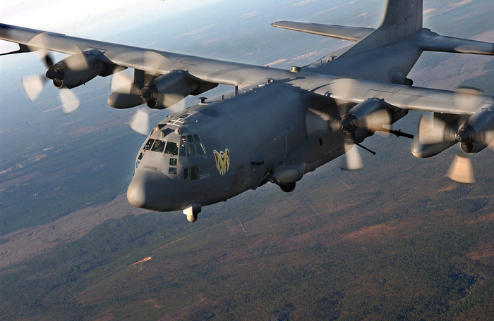 AC-130U � ������