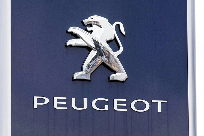 «Танцующий лев» в качестве эмблемы Peugeot запатентован в 1858-м. Фото: imago stock&people/Global Look Press