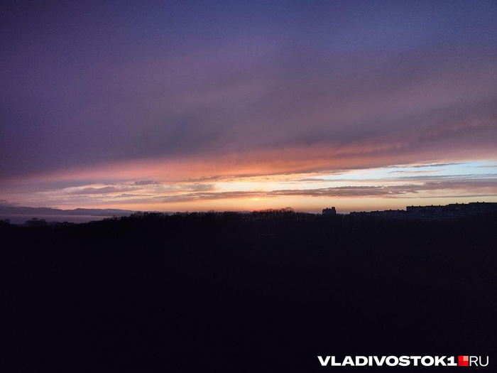 ������� ������� / <!--noindex--><a href="https://pikabu.ru/story/gigantskuyu_dvoynuyu_radugu_snyali_nad_vladivostokom_13920877?u=http%3A%2F%2FVLADIVOSTOK1.RU&t=VLADIVOSTOK1.RU&h=65ff03fe28c7228e4127e83457e6f4a14f0430f6" title="http://VLADIVOSTOK1.RU" target="_blank" rel="nofollow noopener">VLADIVOSTOK1.RU</a><!--/noindex-->