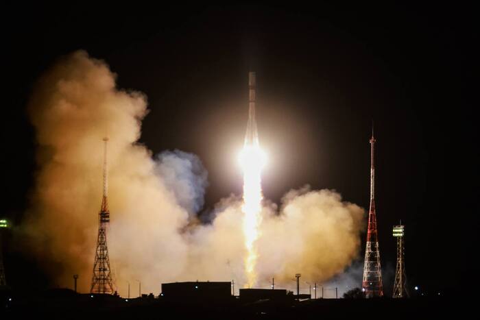 Фрукты, кислород и новый скафандр: «Прогресс МС-34» прибыл на МКС