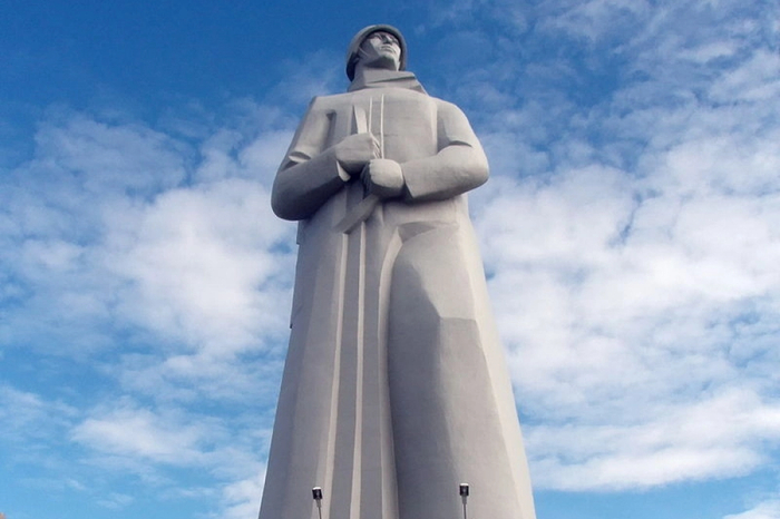 ����: <a href="https://pikabu.ru/story/mesta_slavyi_i_muzhestva_putevoditel_aif_po_memorialnyim_pamyatnikam_vov_13957545?u=http%3A%2F%2Fcommons.wikimedia.org%2Fwiki%2FMain_Page&t=Commons.wikimedia.org&h=ab46baa1ff34d4d5dae44bf24caebe4af1af3cf6" title="http://commons.wikimedia.org/wiki/Main_Page" target="_blank" rel="nofollow noopener">Commons.wikimedia.org</a>