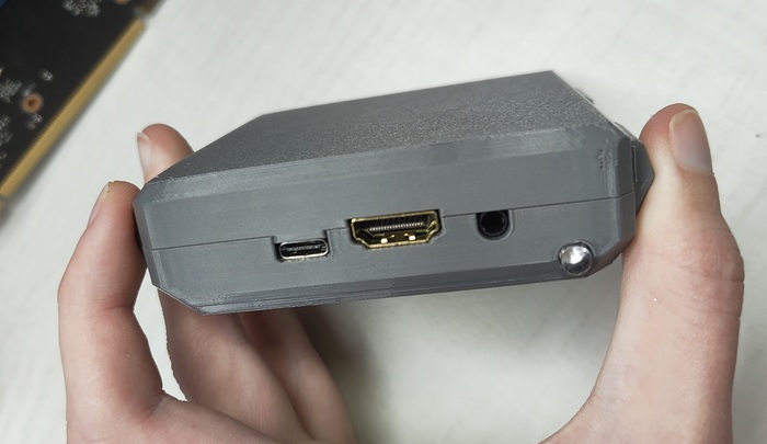 ���������� ���������� HDMI Tester`a RUNA ��� ������� �����������