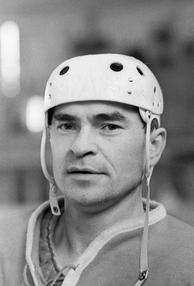 Виктор Якушев. Фото: <a href="https://pikabu.ru/story/proklyatie_chempionov_8_zagadochnyikh_smertey_sportsmenov_do_sikh_por_pugayut_mir_13986140?u=http%3A%2F%2Fria.ru%2F&t=%D0%A0%D0%98%D0%90%20%D0%9D%D0%BE%D0%B2%D0%BE%D1%81%D1%82%D0%B8&h=95cfc105819a6bbe784e4ead6d4e493da37403f0" title="http://ria.ru/" target="_blank" rel="nofollow noopener">РИА Новости</a>/ Владимир Гребнев