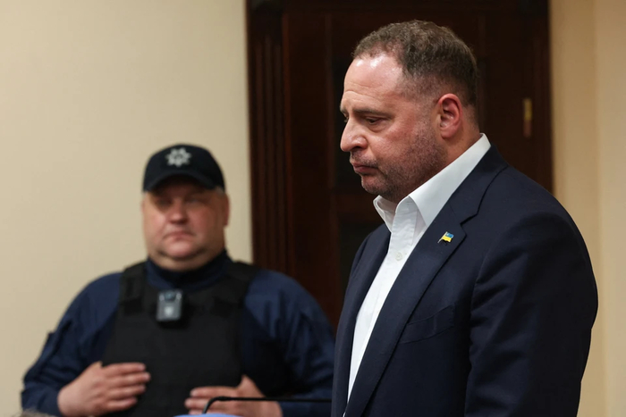 Экс-глава Офиса Владимира Зеленского Андрей Ермак во время рассмотрения его дела в суде. Фото: REUTERS.