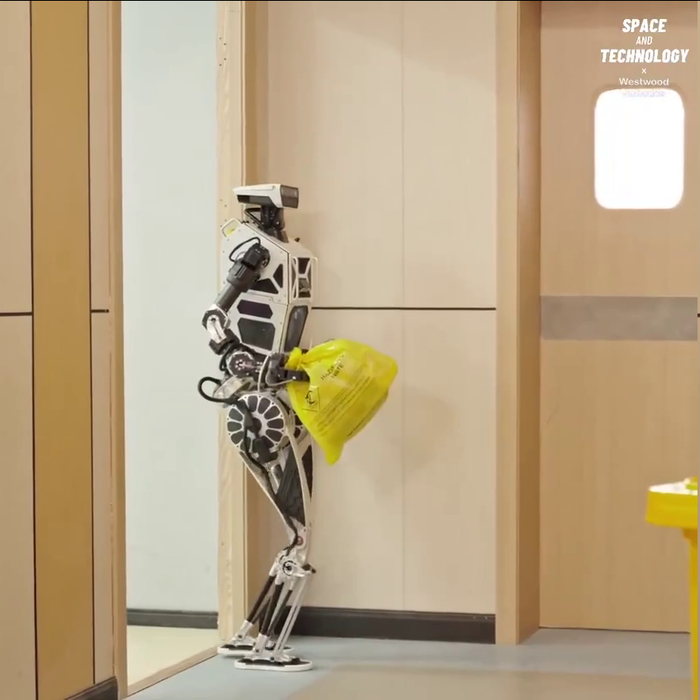 Westwood Robotics разработала Themis Gen2.5 — робота, способного манипулировать объектами во время ходьбы