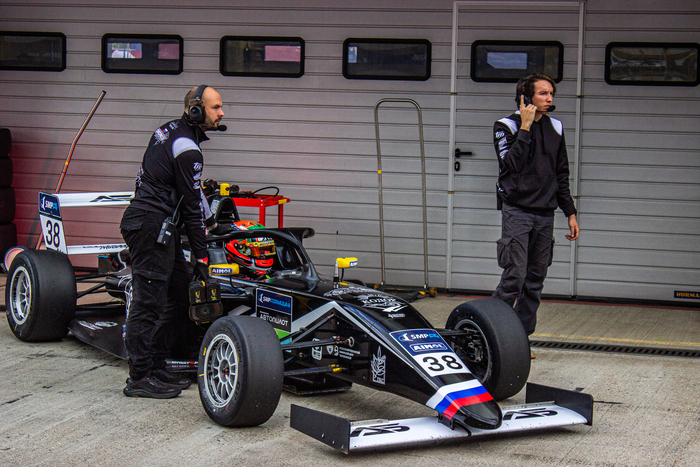 SMP Formula 4