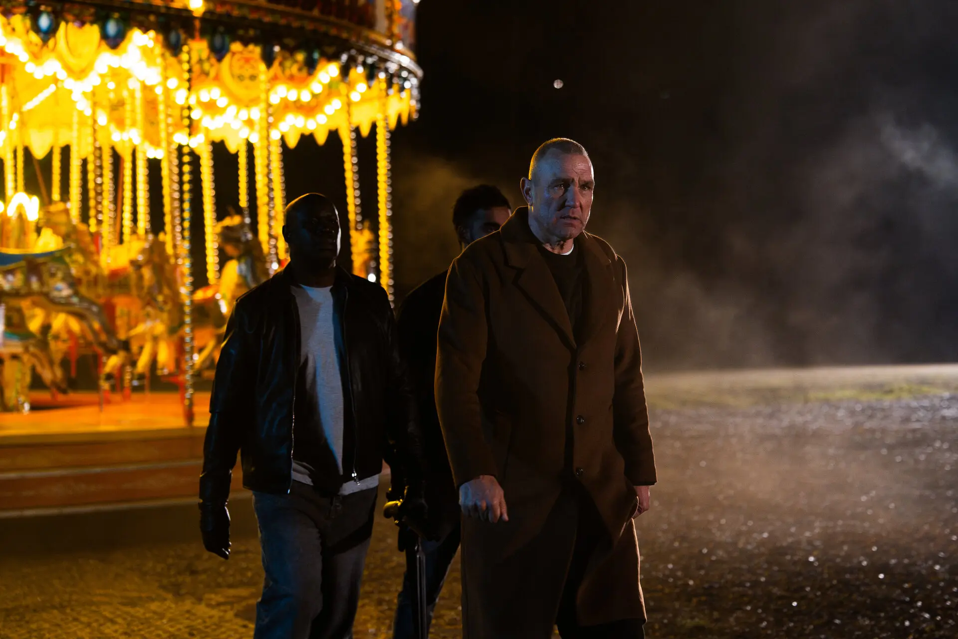 Резкий / Reckless (2025) - Серия Честные рецензии, Моё, Советую посмотреть, Фильмы, Голливуд, Рецензия, За и против, Боевики, Комедия, Великобритания, Скотт Эдкинс, Винни Джонс, 2025, Трейлер, Шабашники, Видео, YouTube, Длиннопост