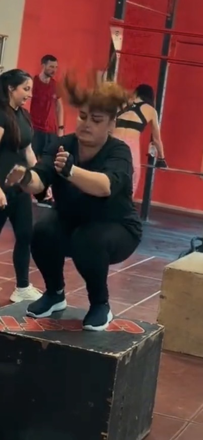 <!--noindex--><a href="https://pikabu.ru/story/fitness_mafiya_14018208?u=https%3A%2F%2Fvk.ru%2Fclip84540329_456243574%3Fc%3D1&t=https%3A%2F%2Fvk.ru%2Fclip84540329_456243574%3Fc%3D1&h=a881ce1e8303701841d7103afd0d39bd0f6b1ab3" title="https://vk.ru/clip84540329_456243574?c=1" target="_blank" rel="nofollow noopener">https://vk.ru/clip84540329_456243574?c=1</a><!--/noindex-->