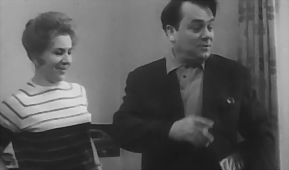 Инна Ульянова в фильме «Переступи порог», 1970 г. Фото: <a href="https://pikabu.ru/story/krest_margarityi_pavlovnyi_taganka_lyubov_i_tragediya_innyi_ulyanovoy_14048691?u=https%3A%2F%2Faif.ru%2F&t=%D0%BA%D0%B0%D0%B4%D1%80%20%D0%B2%D0%B8%D0%B4%D0%B5%D0%BE&h=6d98fadc51eb12a5aea97477f034c87f7d12deb5" title="https://aif.ru/" target="_blank" rel="nofollow noopener">кадр видео</a>
