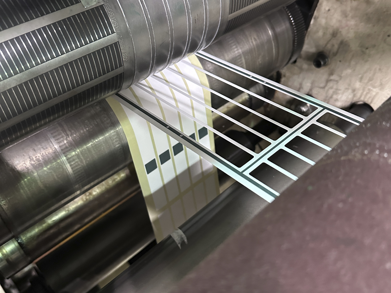 Why paper labels sometimes ruin products: A little about polypropylene labels - My, Label, Package, Production, Marking, Polygraphy, Cosmetics, Household chemicals, Marketplace, Barcode, Small business, Longpost