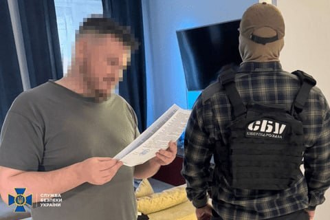 ���� <a href="https://d.pikabu.ru/story/na_ukraine_zaderzhali_khakerov_kotoryie_zarabatyivali_na_prodazhe_podpiski_dlya_feykovogo_prilozheniya_rezerv_dlya_uchyota_voennoobyazannyikh_14076235?u=https%3A%2F%2Ftheotherukraine.info%2F2026%2F06%2F19%2Fna-ukraine-presechena-deyatelnost-poddelnogo-prilozheniya-rezerv%2F&t=%D0%BE%D1%82%D1%81%D1%8E%D0%B4%D0%B0&h=da3a018792139c54d424d2ad97f42760eacaf2a8" title="https://theotherukraine.info/2026/06/19/na-ukraine-presechena-deyatelnost-poddelnogo-prilozheniya-re..." target="_blank" rel="nofollow noopener">������</a>