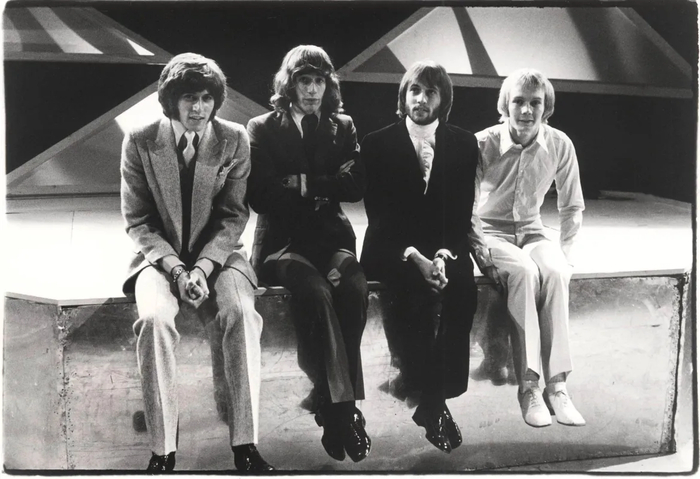 Bee Gees ���� ������� ����� �������� � �������� "Top of the Pops". BBC TV, ������, 1968.