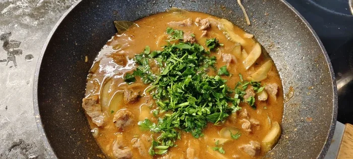 Azu Tatar style! - Series Male Homemade
, My, Recipe, Men's cooking, Dinner, Food, Azu, Yummy, Cooking, Cooking for the lazy, Rice, Meat, Meat eaters, Family, Male, Kitchen, Beef, Preparation, The photo, Mobile photography, Tableware, Longpost