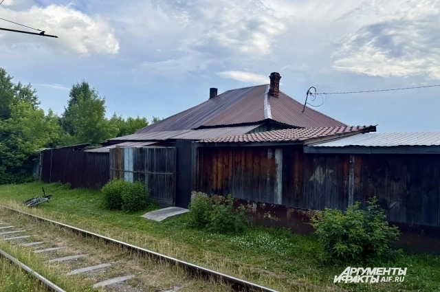 ���, �� ��. �����������, 38 ��������� ��� ������� ������� �����. ����: <a href="https://pikabu.ru/story/zhivem_zakopat_reportazh_iz_kemerova_gde_iznasilovali_i_ubili_shkolnitsu_14106792?u=https%3A%2F%2Fkuzbass.aif.ru%2F&t=kuzbass.aif.ru&h=11790d86935e286993d532ea350a52f72c004150" title="https://kuzbass.aif.ru/" target="_blank" rel="nofollow noopener">kuzbass.aif.ru</a>/ ���� ���������