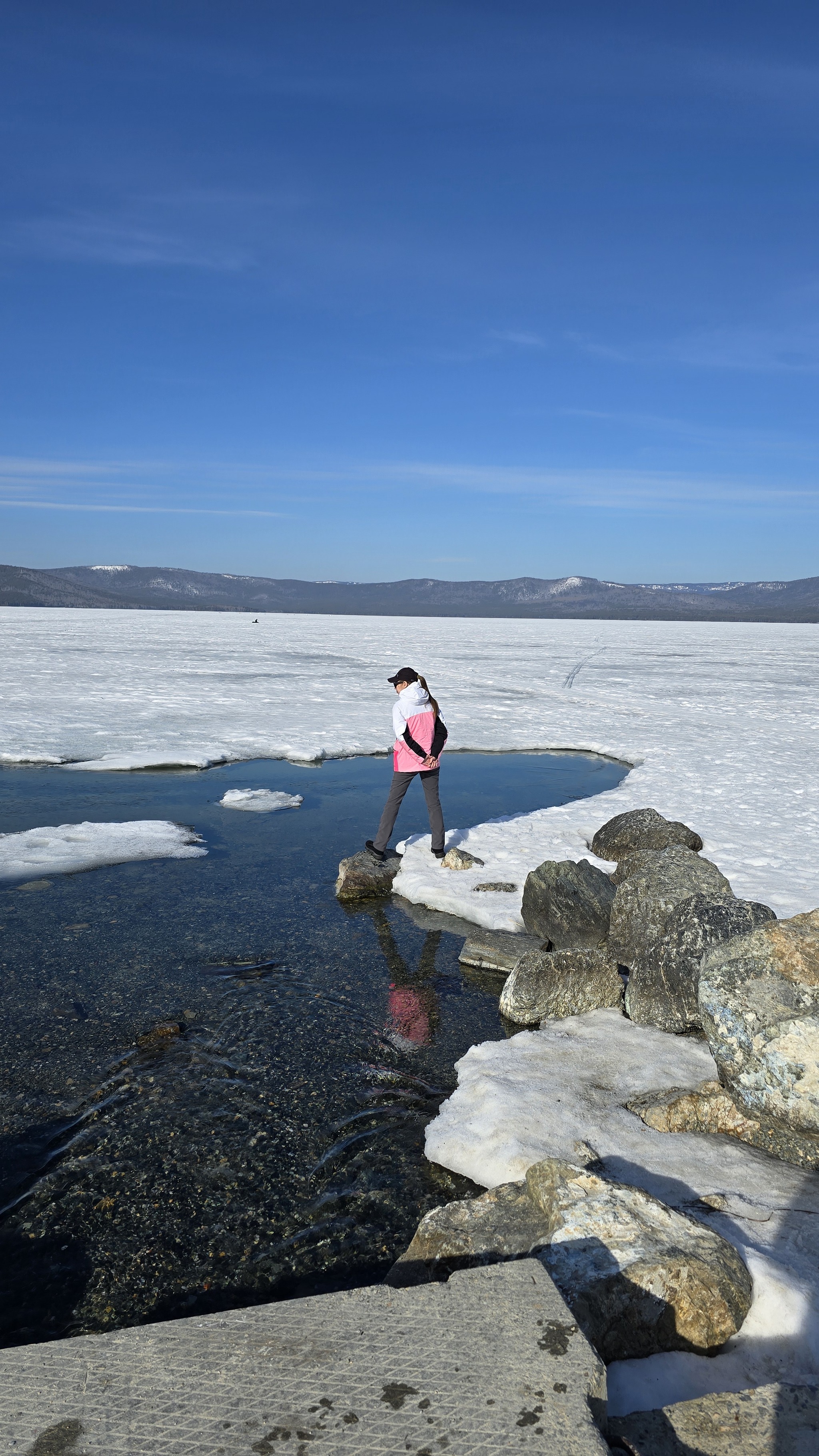 Early spring in the South Ural Mountains. Part 3. Turgoyak, Miass, and Idrisovo - Series Chelyabinsk region March 2026, My, Southern Urals, Chelyabinsk region, Bashkortostan, Weekend travel, Spring, Road trip, The nature of Russia, Miass, Idrisov Cave, Yuryuzan, Video, Vertical video, Short videos, Soundless, Longpost, Turgoyak