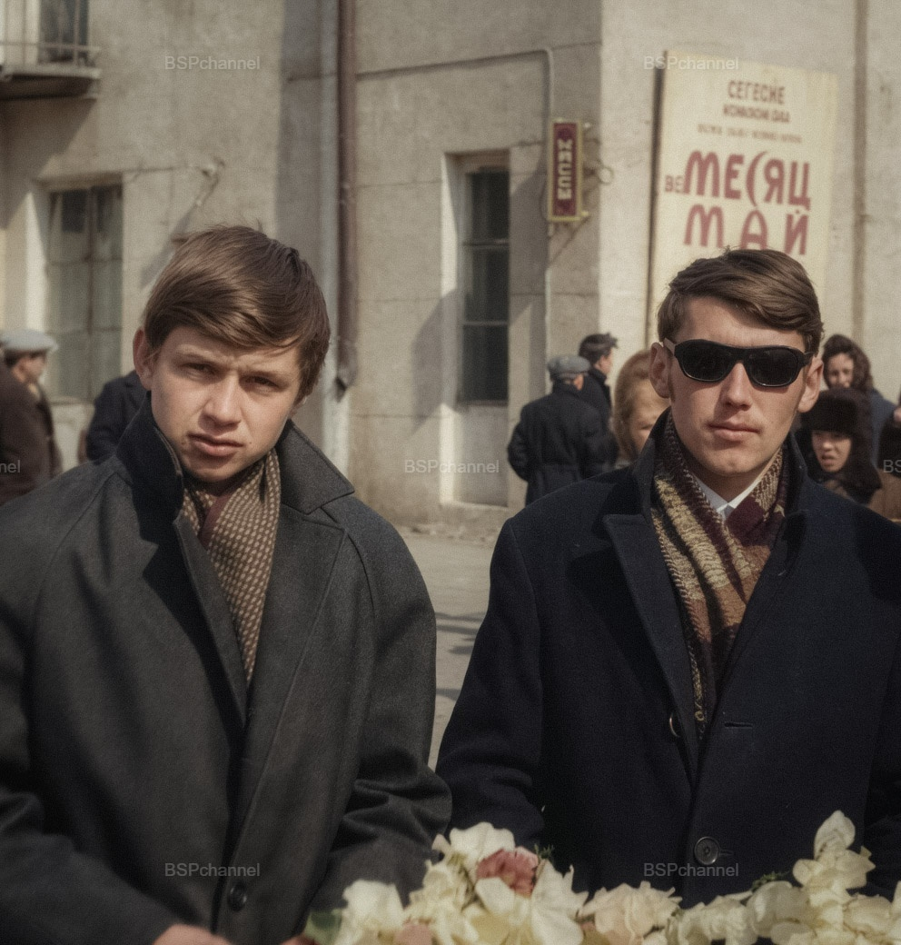 Life in Soviet Yakutsk in the 1960s. 20 colorized photographs. - Series the USSR, My, Historical photo, Old photo, 20th century, The photo, Yakutsk, Yakutia, 60th, the USSR, Childhood in the USSR, Colorization, Longpost