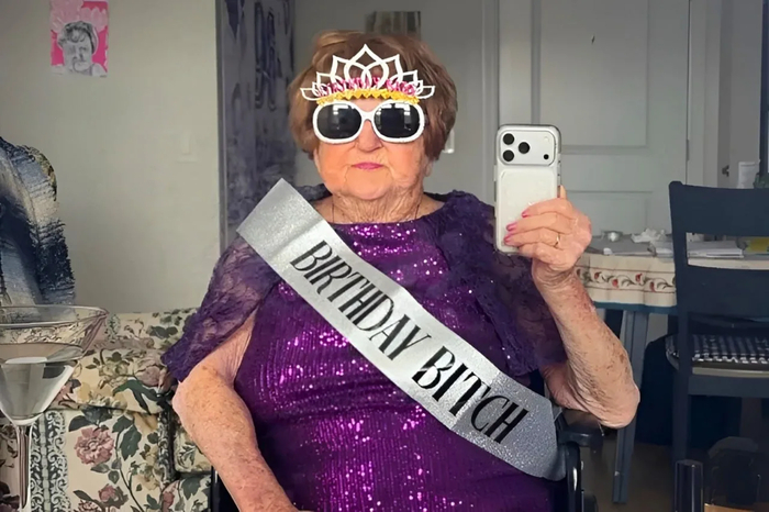 96-летняя бабушка из США терроризирует дом престарелых