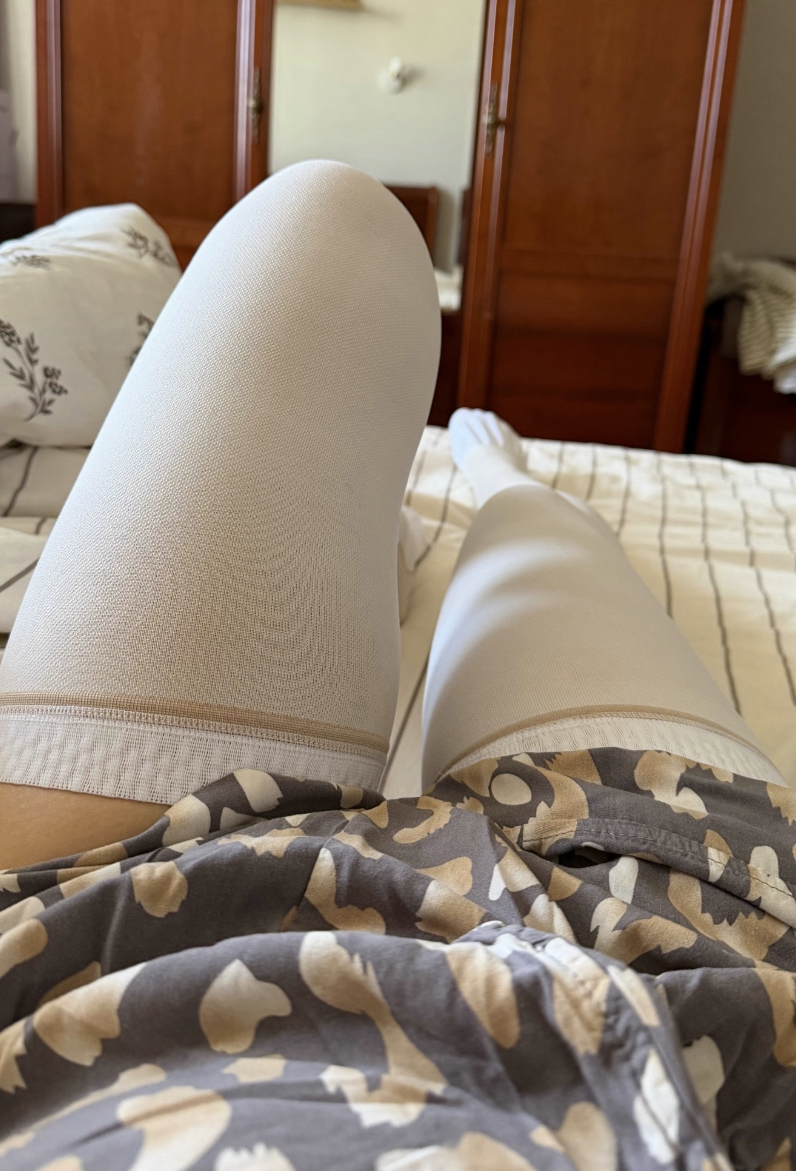 A woman got pregnant and posted a photo on social media. But she was misunderstood. - Vulgarity, Pregnancy, Stockings, Legs, Longpost