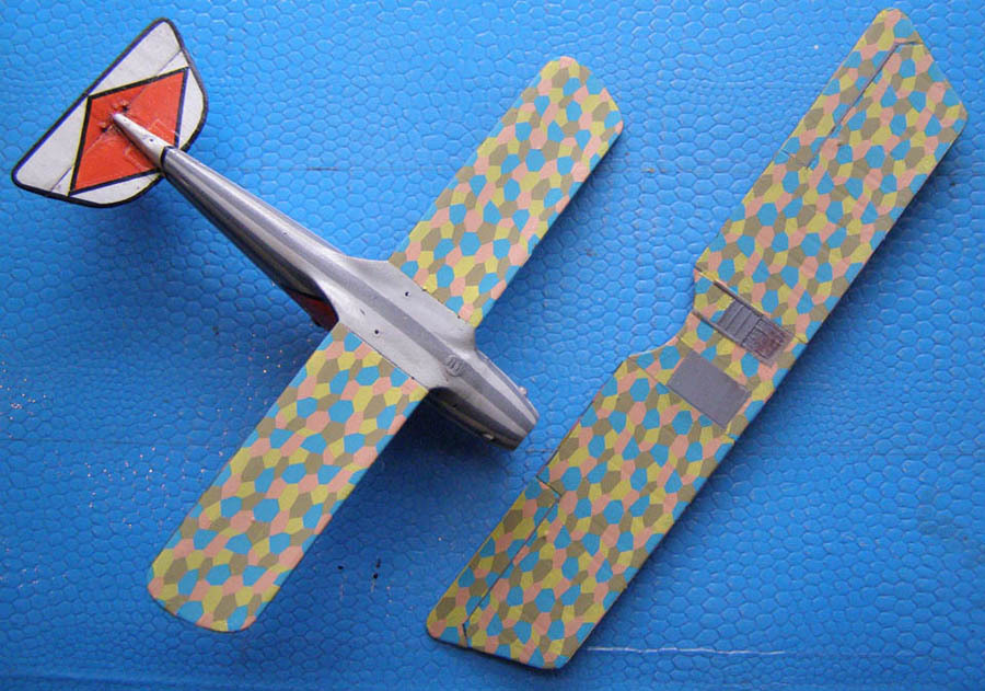 Pfalz D.IIIa – Striped - My, Aviation, Military aviation, Fighter, Aircraft modeling, Stand modeling, Scale model, Longpost