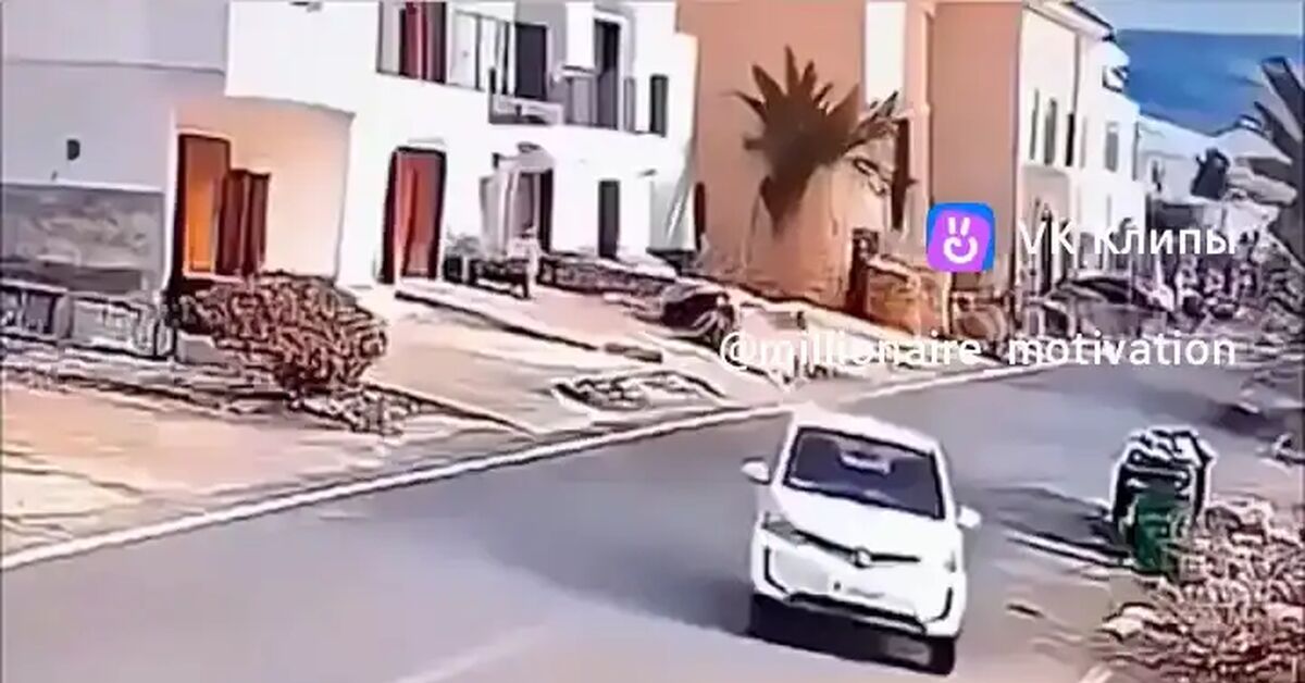 Lucky people.)) - Vertical video, Short videos, Video VK, Vk Clips, Humor, Luck, Repeat, Luck, Reaction, Video