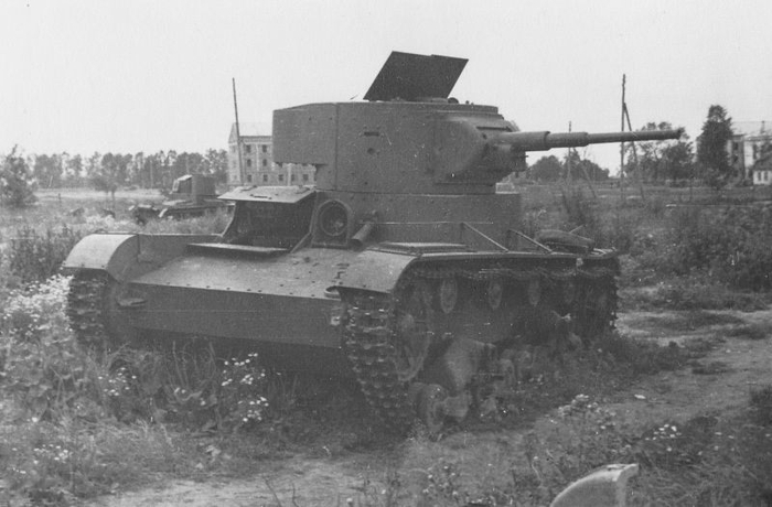 Легкие танки Т-26 на Ленинградском фронте оставались в строю вплоть до 1944 года и в Выборгской наступательной операции участвовали с обеих сторон