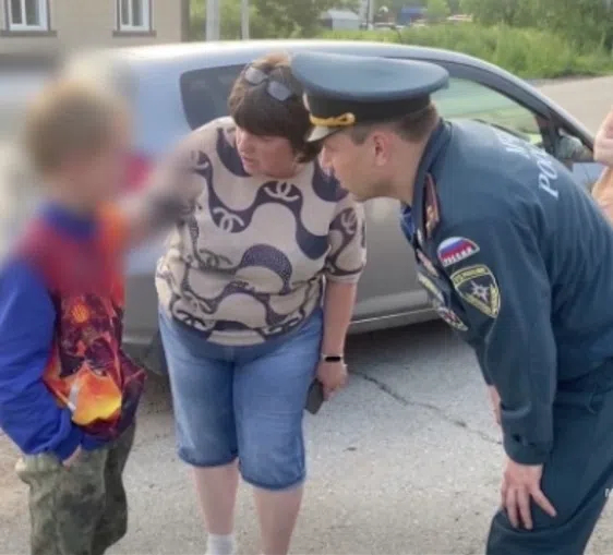 Собака всю ночь охраняла уснувшего в глухой тайге мальчика: отгоняла медведицу с детёнышами