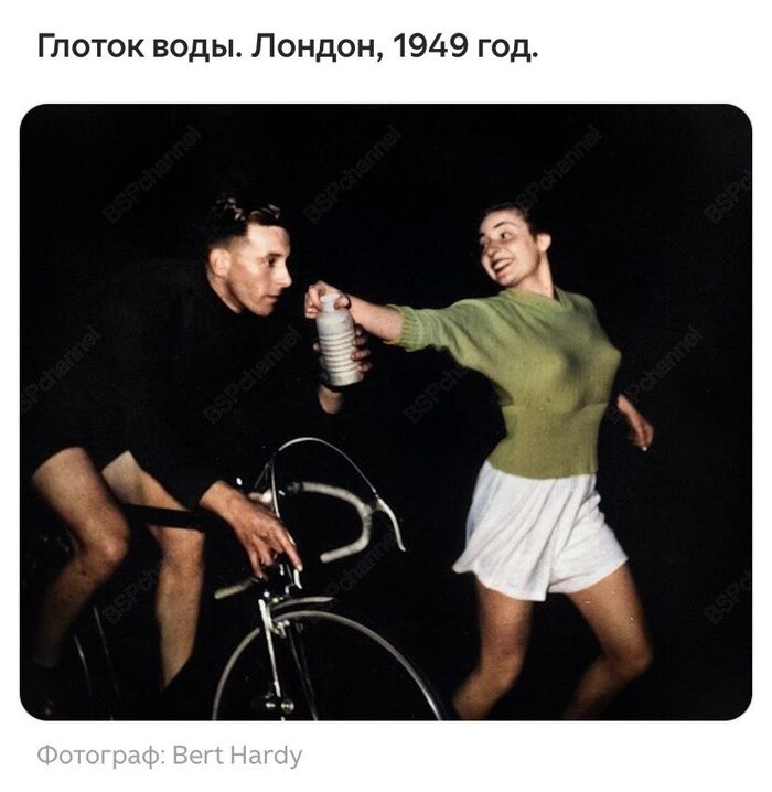 �����