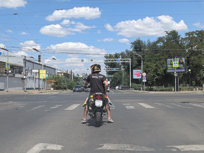 Мотоциклисты