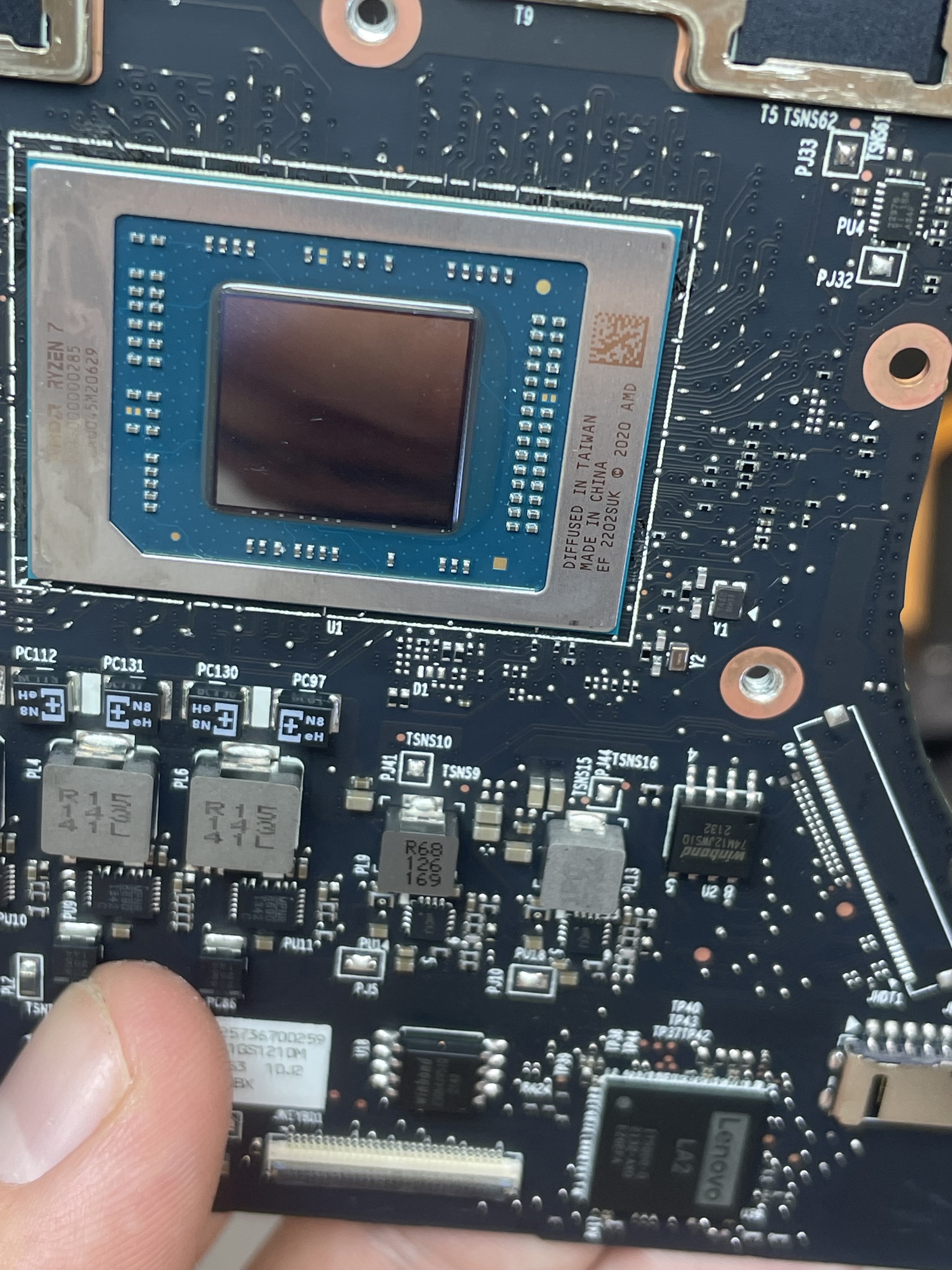 Lenovo Yoga Slim 7 Carbon Repair: A Brick That Was Overheating in the Wrong Places. A Detective Story with a Thermal Imager - Breaking, Soldering, Repair of equipment, Lenovo, Laptop Repair, Rebolling, AMD ryzen, CPU, Spare parts, Video, Vertical video, Short videos, Longpost