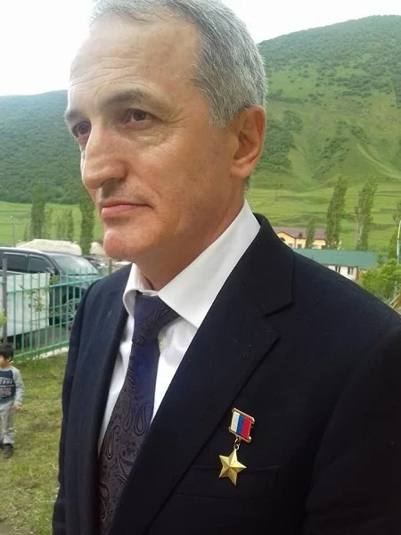 Hero of the Russian Federation Zulkaid Kaidov - No rating, Special services, FSB, Siloviki, Chechen wars, North Caucasus, Dagestan, История России, History (science), Officers, Colonel, Anti-terrorist operation, Hero of Russia, Personality, Supervisor, United Russia, Head of the district, Officials, Longpost, Politics