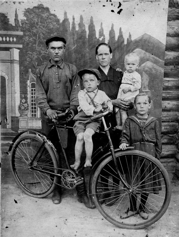 Ответ на пост «КОЛХОЗНИКИ»