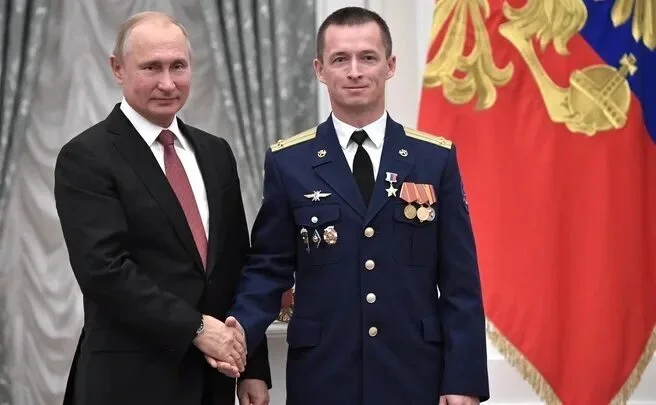 Hero of the Russian Federation Sergei Ryzhikov - History (science), История России, Military aviation, Air force, Pilots, Officers, Lieutenant colonel, Cosmonautics, Космонавты, ISS, Commander of the ship, Going into space, Parachutists, Diver, Hero of Russia, Personality, Christianity, Orthodoxy, Roscosmos, No rating, Longpost
