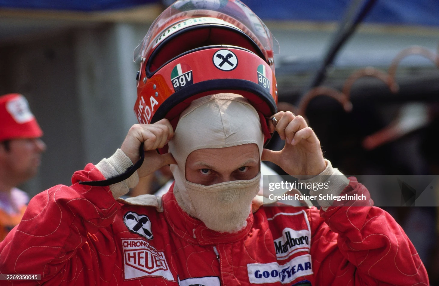 I have no friends or trophies. 17 striking stories of Niki Lauda about racing, accidents, discipline, and success. - Series F1 is the queen of motorsport, My, Formula 1, Competitions, Автоспорт, Internal dialogue, Race, Motivation, James Hunt, Niki Lauda, Ferrari, Extreme, Mercedes, Sport, Psychology, Speed, Athletes, Lewis Hamilton, Alain Prost, Mclaren, 70th, The photo, Longpost