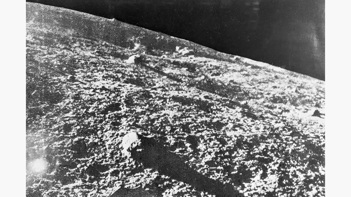 The British published the first photo from the lunar surface. How they beat the USSR. - moon, solar system, Galaxy, Milky Way, NASA, Planet, Starry sky, Astronomy, Astrophoto, Telescope, Stars, Land, Longpost, Made in USSR, the USSR, Astrophysics, Zen, Yandex Zen, Yandex Zen (link)