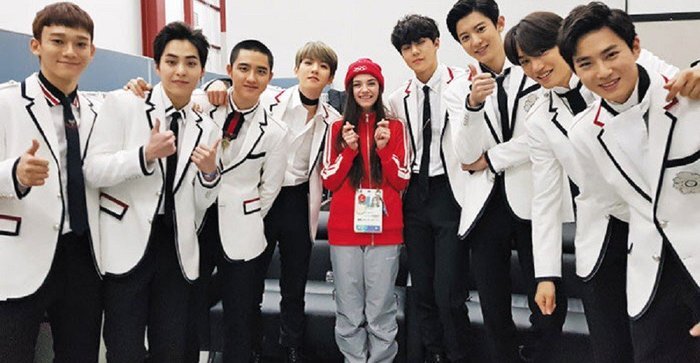 k-pop группа EXO и Евгения Медведева