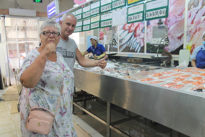 Много рыбы и морепродуктов