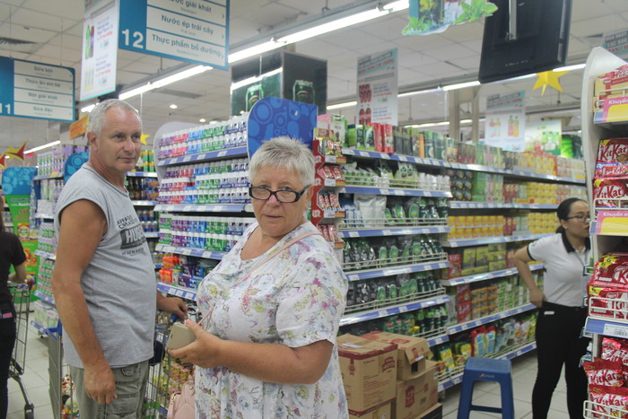 Огромный выбор в супермаркете