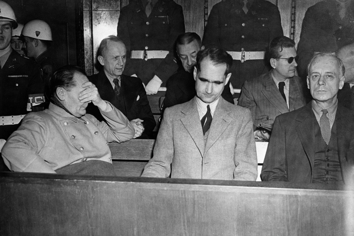 Нюрнбергский процесс. Герман Геринг, Рудольф Гесс, Иоахим фон Риббентроп Фото: <a href="https://pikabu.ru/story/minuta_slavyi_dzhona_vudza_kak_samozvanets_povesil_natsistov_v_nyurnberge_14430335?u=http%3A%2F%2Fria.ru%2F&t=%D0%A0%D0%98%D0%90%20%D0%9D%D0%BE%D0%B2%D0%BE%D1%81%D1%82%D0%B8&h=95cfc105819a6bbe784e4ead6d4e493da37403f0" title="http://ria.ru/" target="_blank" rel="nofollow noopener">РИА Новости</a>/ РИА Новости