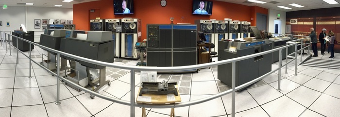 ���������������� ��� IBM 1401 � Computer History Museum, ���. ����������� �������� ���, 5 ������ 2025 ����. ����: Lucaseverini66.