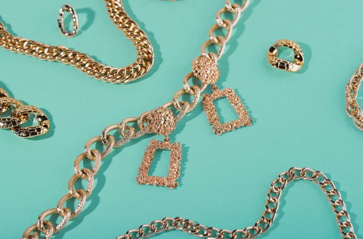 Как подобрать комплект украшений под разные образы