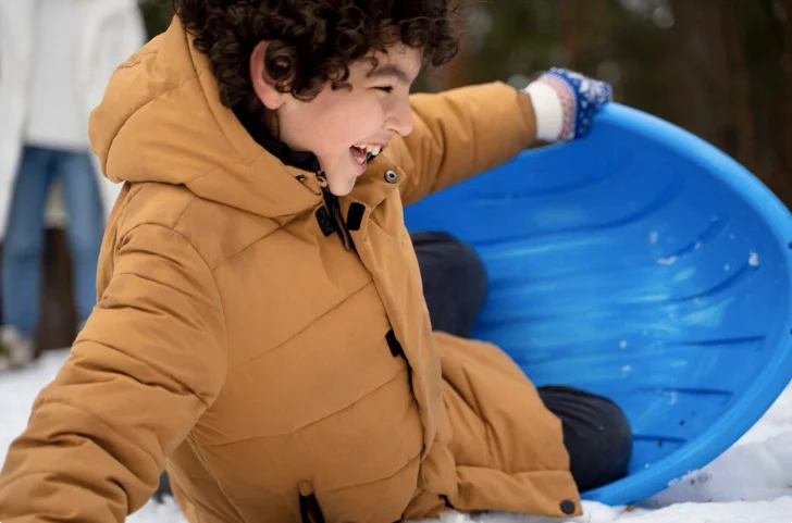 Как приучить ребёнка к зимнему спорту: советы от редакции