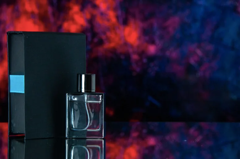 Почему селективные ароматы для мужчин воспринимаются как парфюмерия “другого уровня”