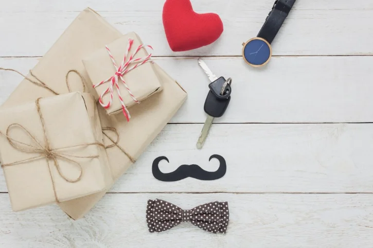 Как выбрать подарок папе: 4 вопроса, которые помогут не промахнуться